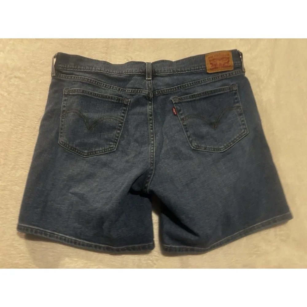 Levi's Women Shorts W32 Blue Denim Shorts Jeans‎ Stretch Med Wash Mid Rise